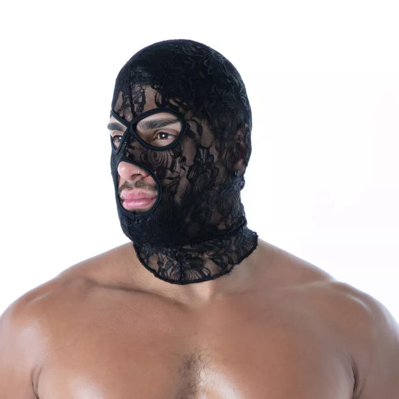 The fluid lace hood black for men