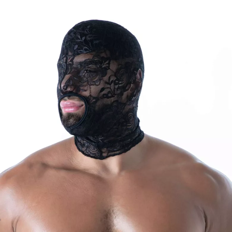 TOF Paris's present the Fluid Lace Open Mouth Hood