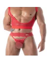 Vu de près du string ultra en dentelle fluide rouge