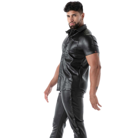 Chemise à manches courtes kinky de profil