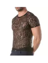 Homme Portant un T-Shirt En Dentelle de Côté